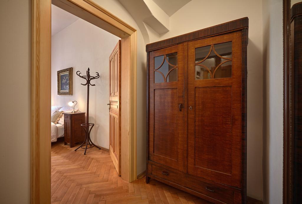 Queen Bee Apartments Prague Room photo