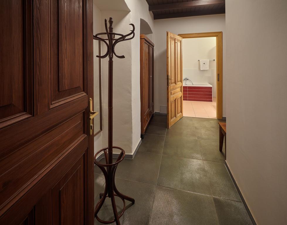 Queen Bee Apartments Prague Exterior photo