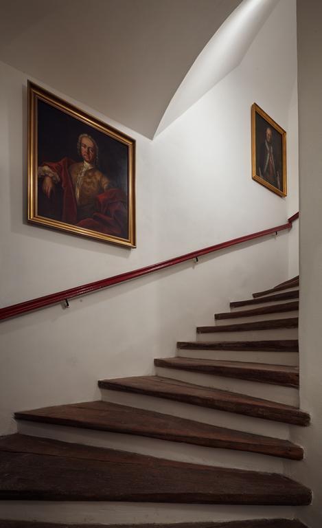 Queen Bee Apartments Prague Exterior photo